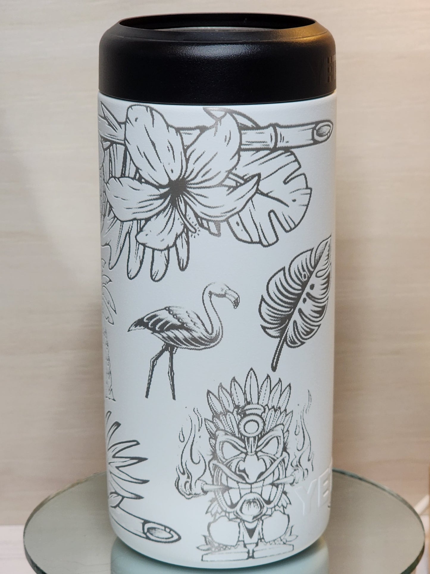 Yeti skinny can cooler